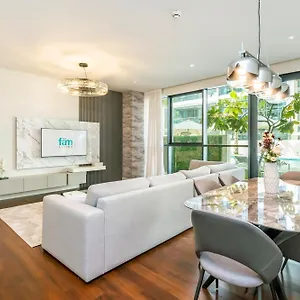 Fam Living - City Walk - Opulent Living Apartment