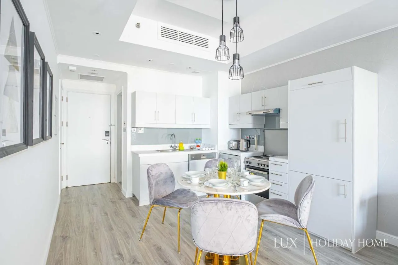 Lux - Ibn Battuta Residence Dubai Apartment