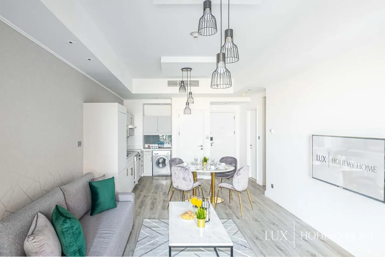 Lux - Ibn Battuta Residence Dubai Apartment